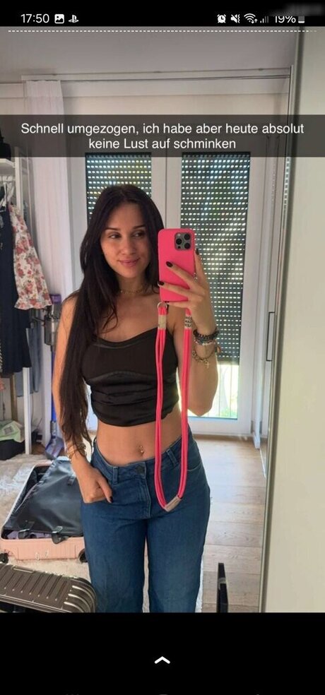 教室オンリーファン HD 画像