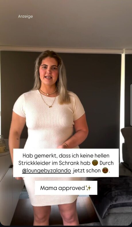 毛深いアジア人オンリーファンズ セックス 写真