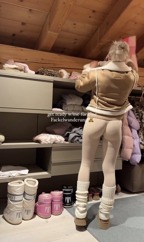 Kim Schiele アダルトスター 写真