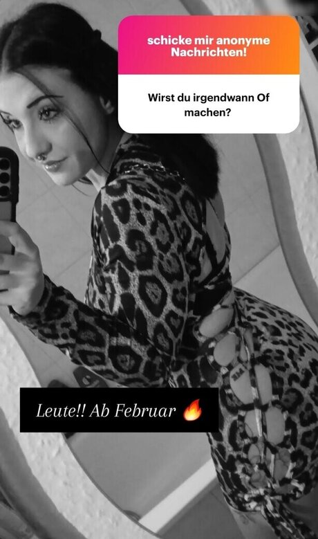 Schrpia_ ポルノモデル 写真