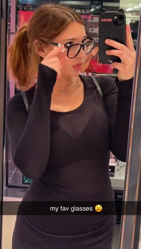 Sara Dobrik トップモデル 写真