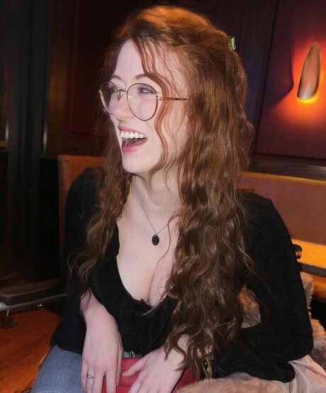 Fiona Cauley ポルノモデル ギャラリー