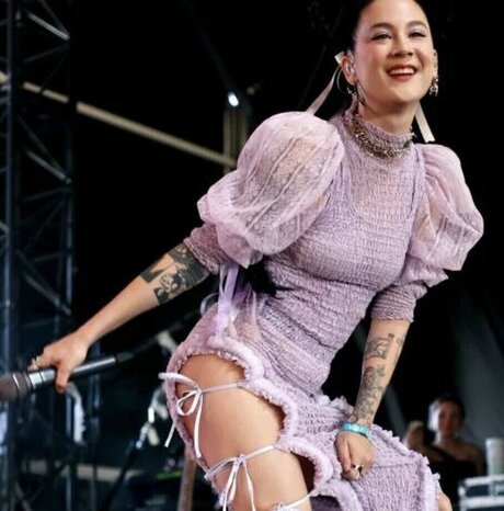 Japanese Breakfast ヌードモデル アーカイブ