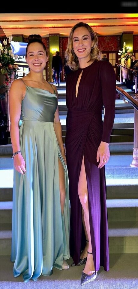 Gina L ckenkemper トップ女優 画像