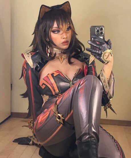 Brokuroos エロティックモデル 画像