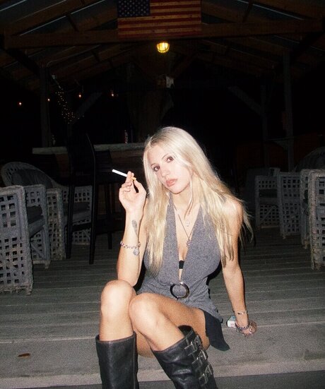 BestBlondiiecb 写真集