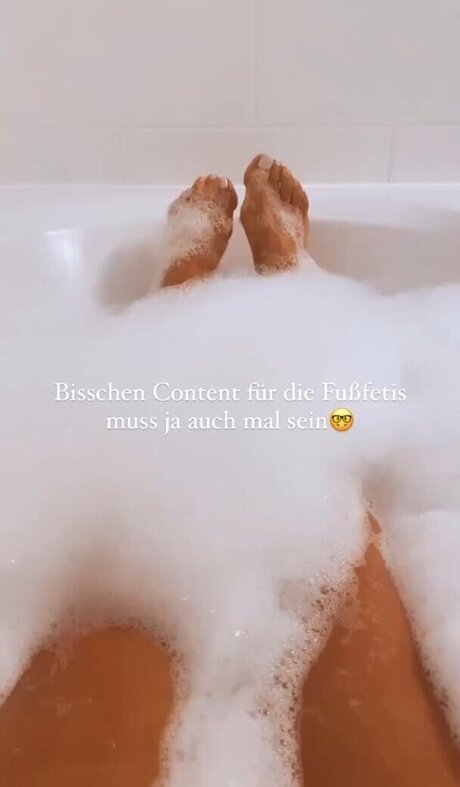 後背位オンリーファンズ ホットヌード 写真