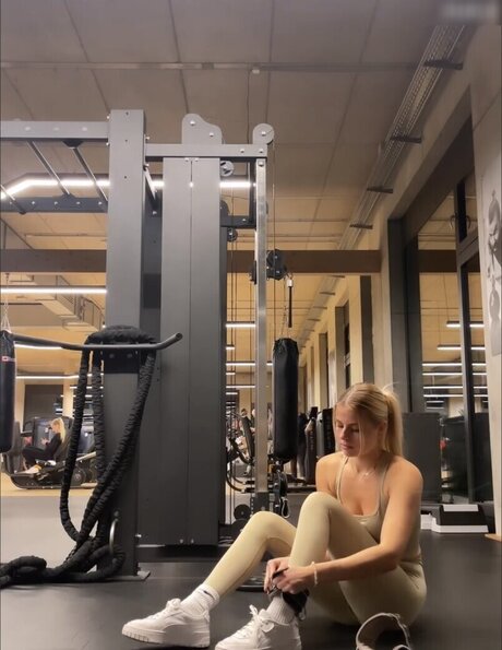 Vallixpauline ホットなスター 画像