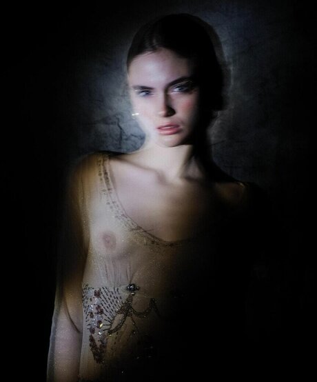 大学のアジア人オンリーファンズ ホット裸 写真