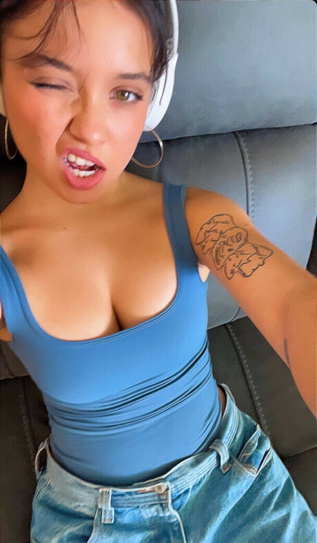 ジンジャーティーンオンリーファンズ アートポルノ 写真