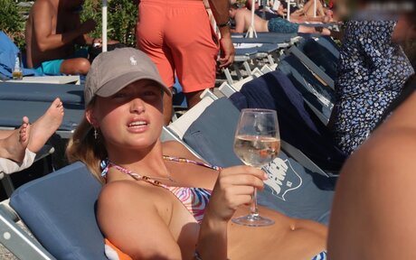 キッチンセックスオンリーファンズ ホットヌード 写真