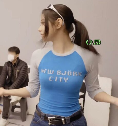 心理学者オンリーファンズ ホットポルノ 画像