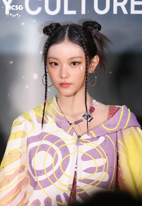 ゲイのチンポオンリーファンズ セクシーヌード 写真