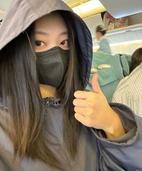 Haerin ポルノモデル 写真