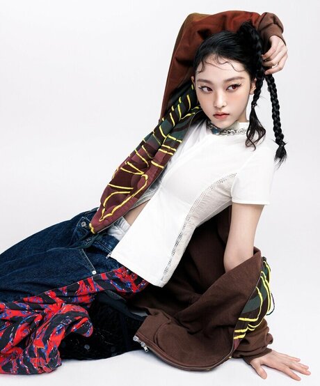 Haerin ポルノ女優 写真