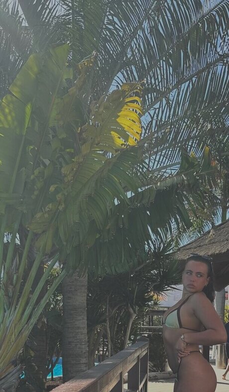 Olivia Alex ヌード女優 写真