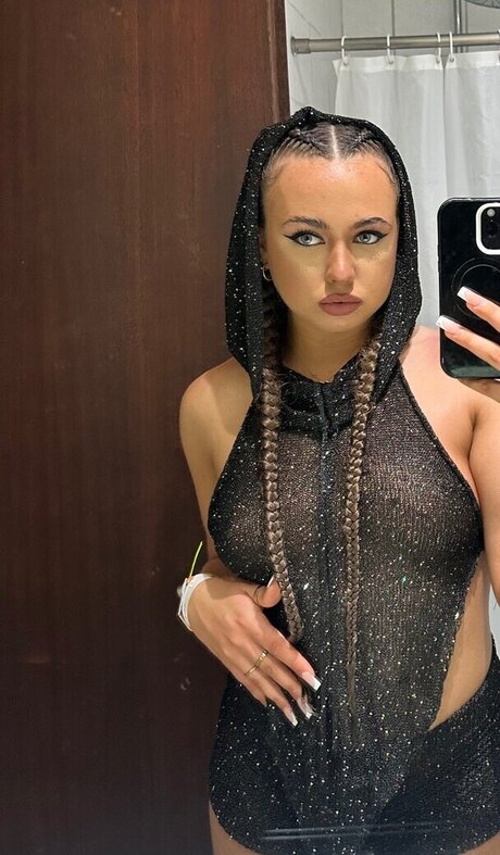 フィリピン人オンリーファンズ 無料セクシー 写真