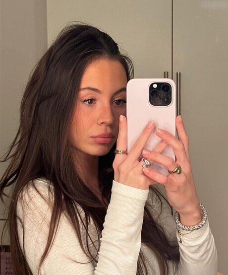 Celina Schacht XXXモデル アーカイブ