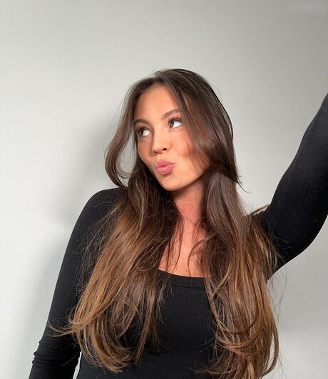 Celina Schacht 美しいスター 写真