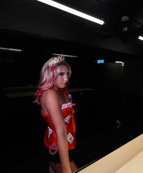 セクシーなブルネットのオンリーファンズ トップ 画像