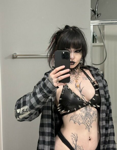 Machine Mommy ホットスター 写真