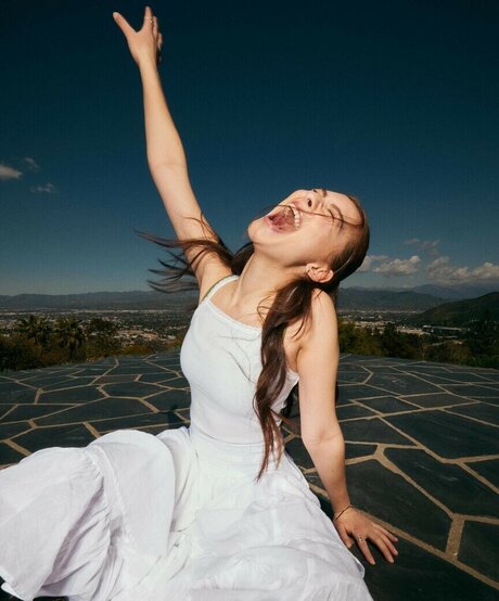 Lola Tung かわいいスター 画像