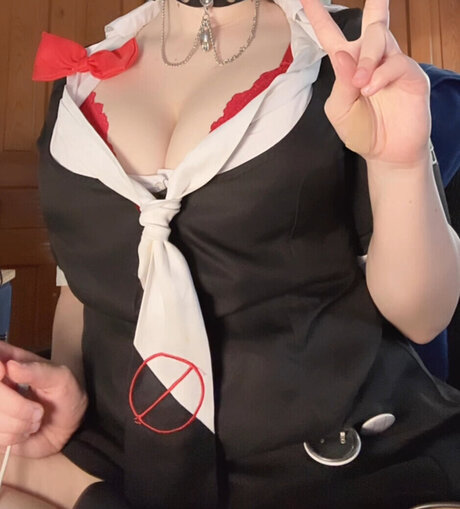 Streiss Strussel 美しいモデル ギャラリー