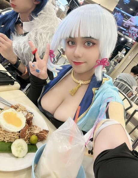 ElyanaSparks モデル 画像