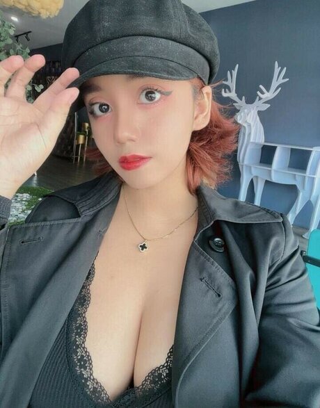 ElyanaSparks プロフィール写真