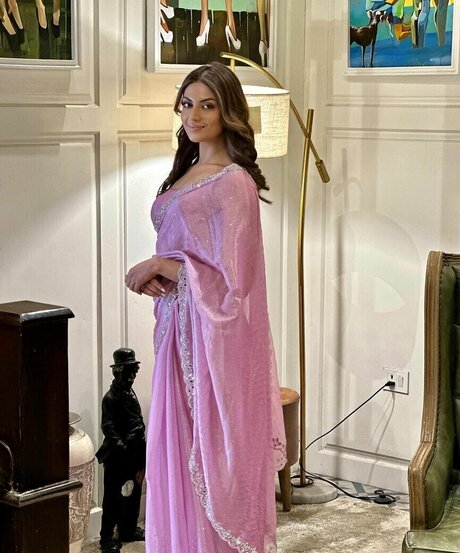 濃厚なヌードオンリーファンズ アートポルノ 写真