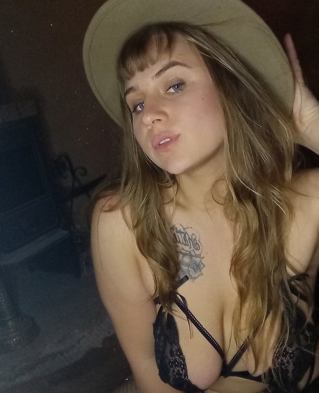 Laila Saphire セックス女優 画像