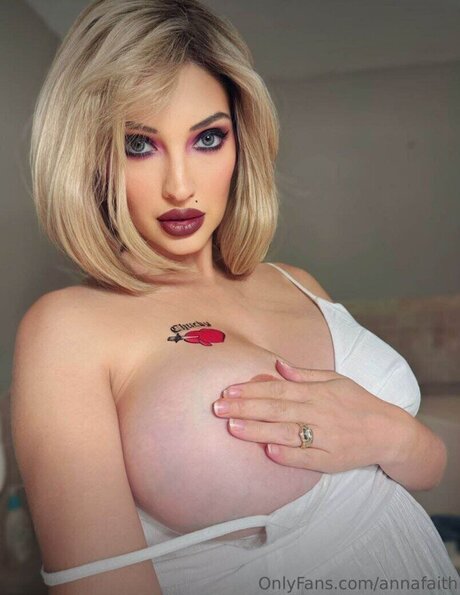 Anna Faith Carlson 無料のスター 写真