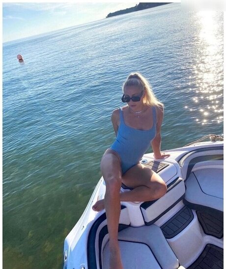 ニューハーフが男とセックスするオンリーファンズ 裸 アーカイブ