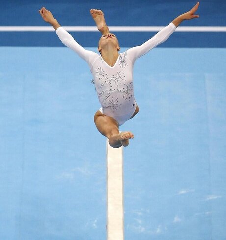 黒人のオンリーファンズ ポルノグラフィック 画像