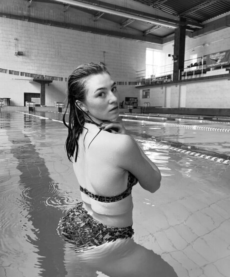 Prominent 裸のスター 写真