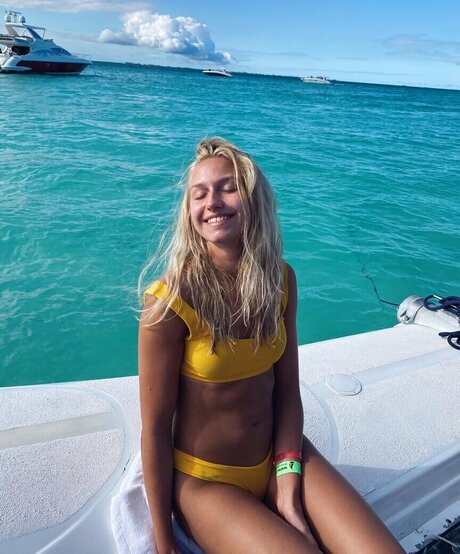 2人のオンリーファンズ セクシーxxx 画像