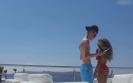 ビーチセックスオンリーファンズ 無料 画像