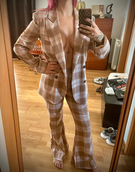 大きなお尻のBBW オンリーファンズ えろた 画像