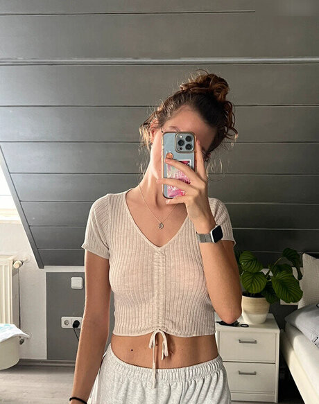 巨乳ラテン系ティーンオンリーファンズ セクシーヌード 写真