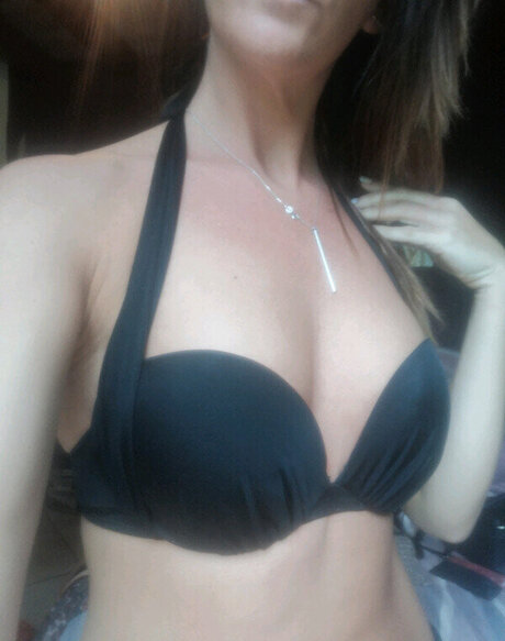 ニューハーフの乗馬オンリーファンズ アートヌード 写真