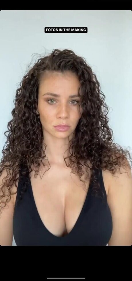 ヌード写真 オンリーファンズ ホットxxx 画像