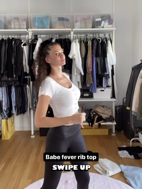 ビーチセックスオンリーファンズ アダルト 写真