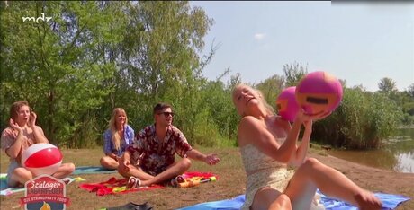 OOPS Deutsch ポルノスター 美しい 画像