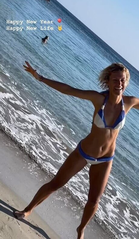 Annika Zimmermann アダルトモデル アーカイブ