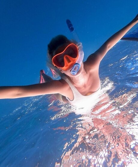 Annika Zimmermann ヌードモデル 写真