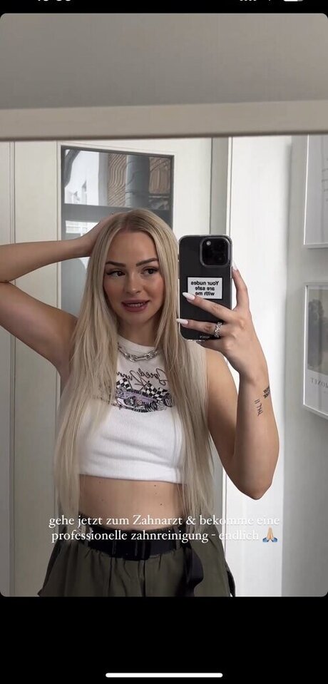 ビキニプリンセスオンリーファンズ 裸 画像