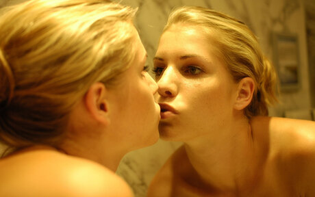 ジムのインフルエンサーオンリーファンズ 美しいヌード ギャラリー