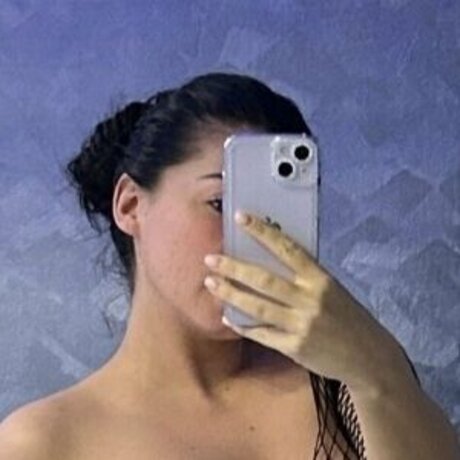 お尻を広げるオンリーファンズ 無料裸 写真