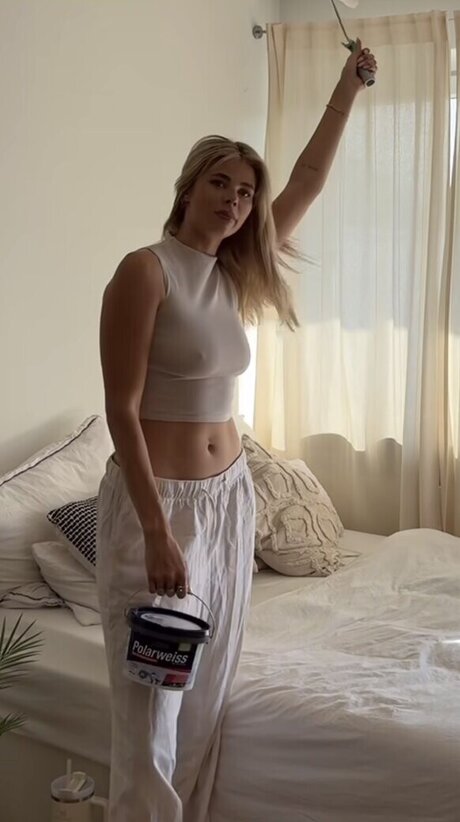 Larissa Neumann エロティックなポルノスター 画像