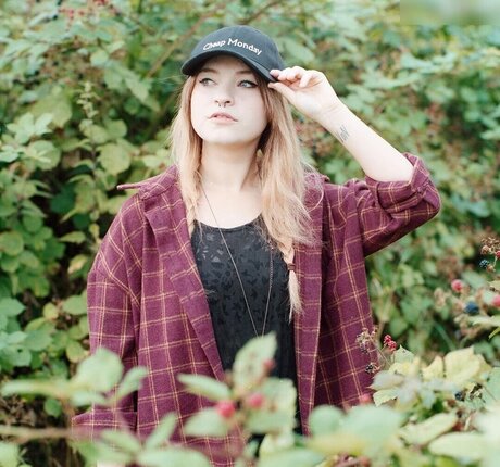 Lena Vanille スター 裸 写真